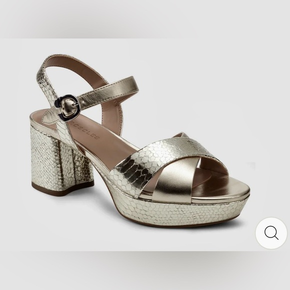 NWR Size 7 Gold Leather Aerosoles Cosmos - Picture 2 of 4